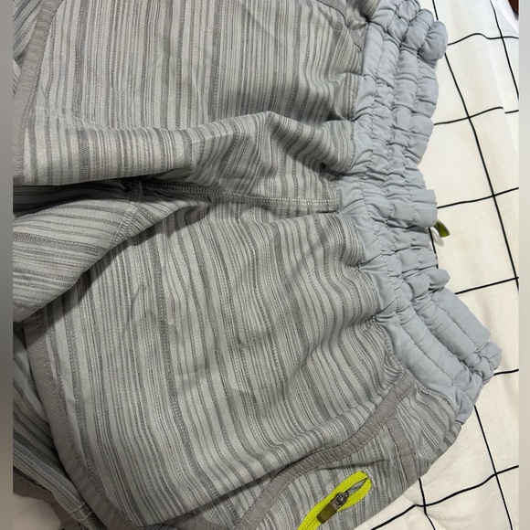 Grey Lululemon speed ups size 8!! Super cute - Picture 3 of 5